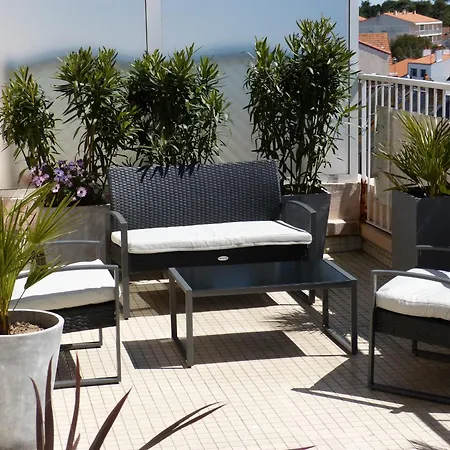 Apartment T2 Avec Wifi, Grande Terrasse Exposee Sud, A 500m De La - Fr-1-92-924